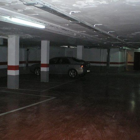 Apartamentos Turisticos Reyes Catolicos Saragossa Zewnętrze zdjęcie