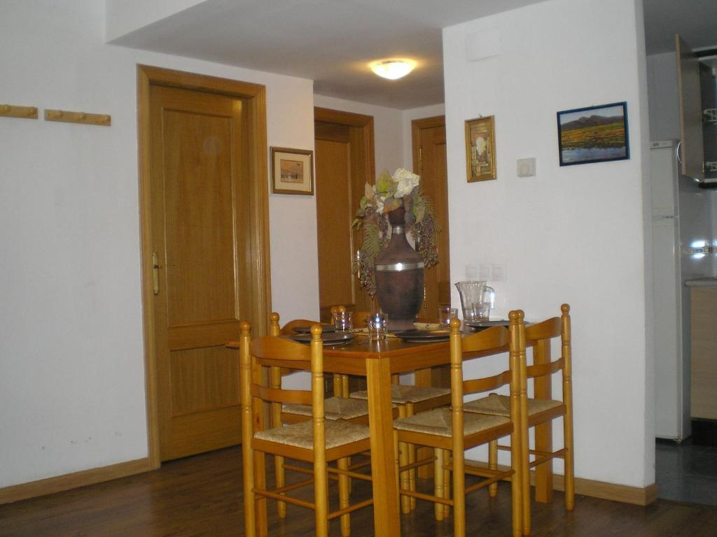 Apartamentos Turisticos Reyes Catolicos Saragossa Pokój zdjęcie